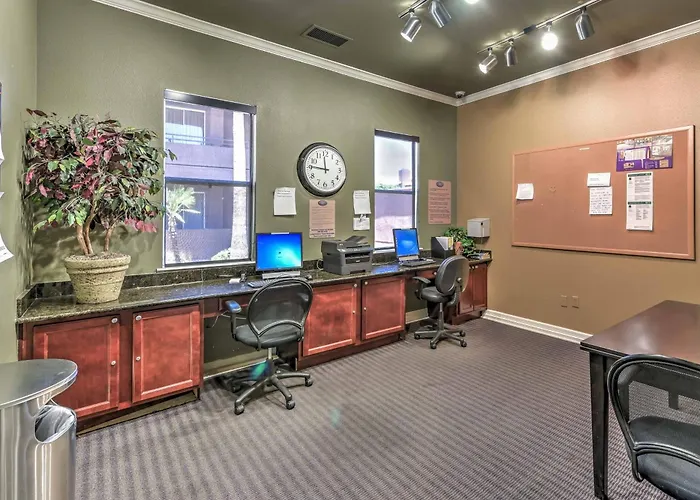 Shop & Golf! Gem W/ Pool Access In * Scottsdale