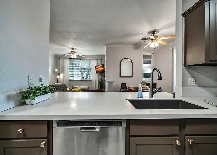 Shop & Golf! Gem W/ Pool Access In *